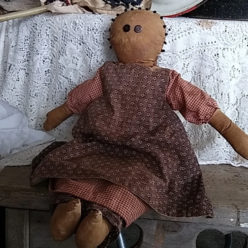 Primitive Doll - Picture 2 of 9